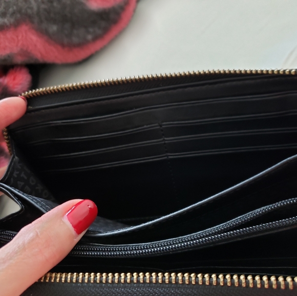 Kate Spade Zip Around Wallet - Picture 8 of 12